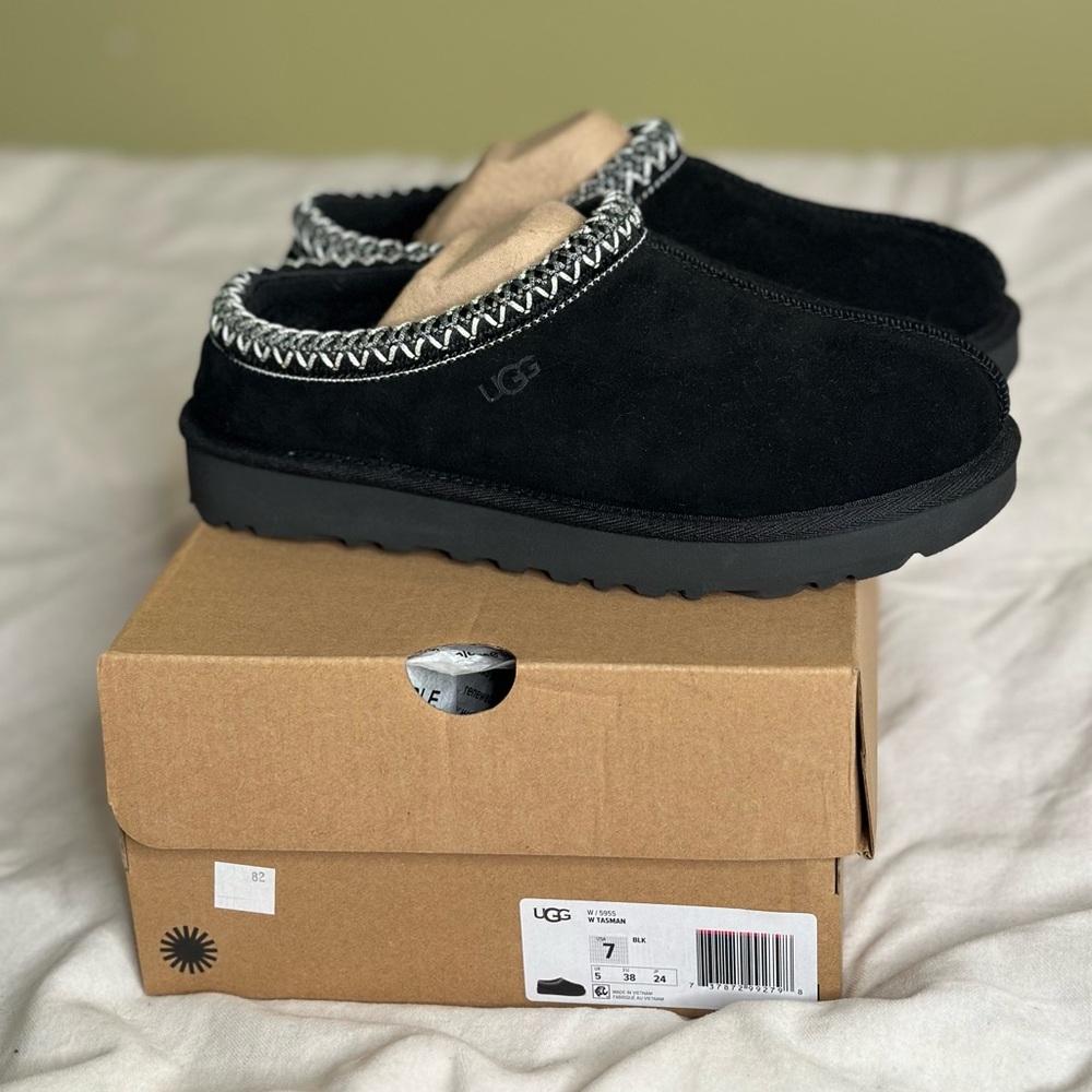 UGG Tasman Slippers Size 7 Women Black LNWT